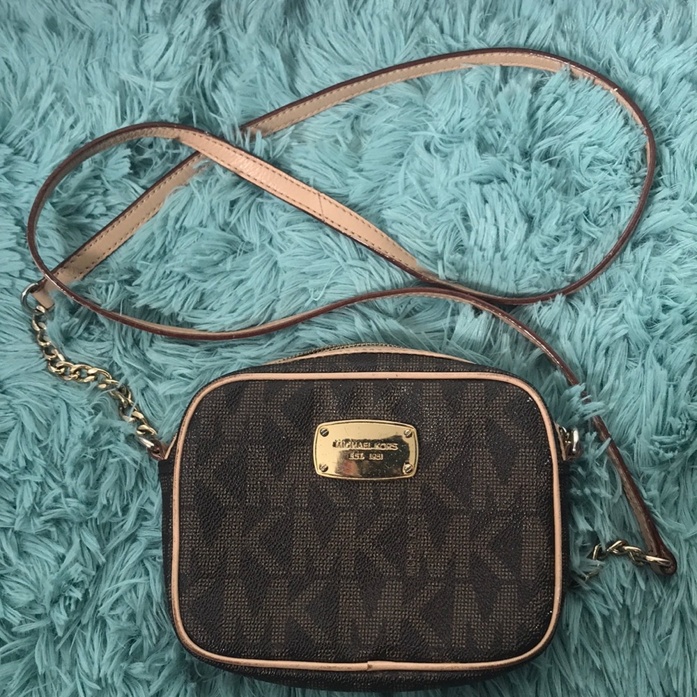Michael Kors cross body